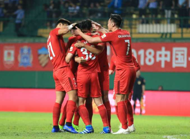  兰斯主场完胜尼斯终结对手连胜势头  