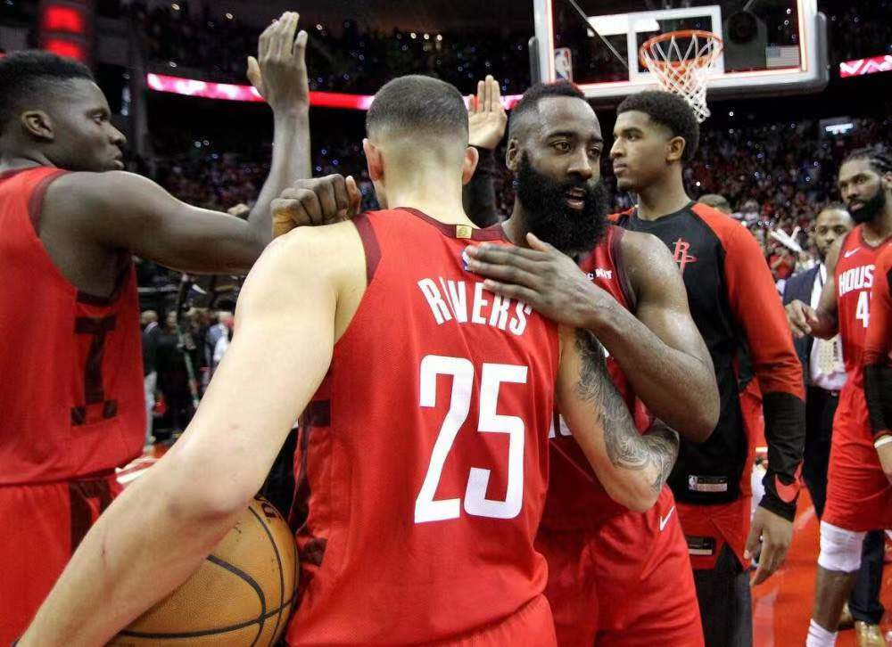  哈登组织串联盘活全队，快船全民皆兵大胜黄蜂斩获三连胜