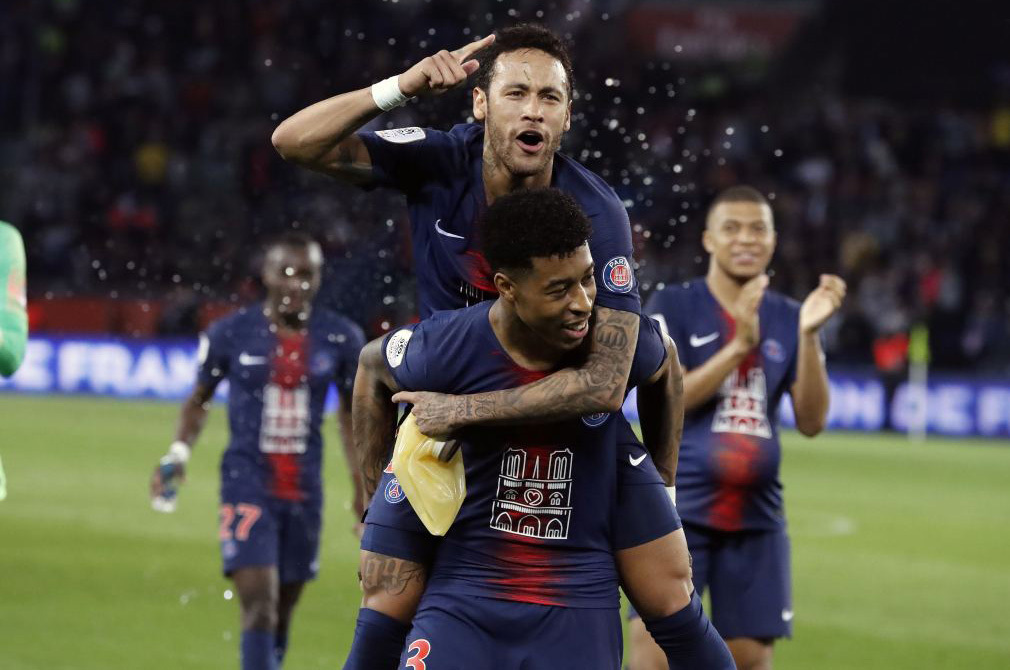  巴黎圣日耳曼主场完胜，稳固法甲榜首位置