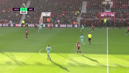  萨卡造乌龙加直接参与两球阿森纳客场擒伯恩茅斯  