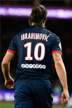  巴黎圣日耳曼豪取连胜，领跑法甲积分榜首