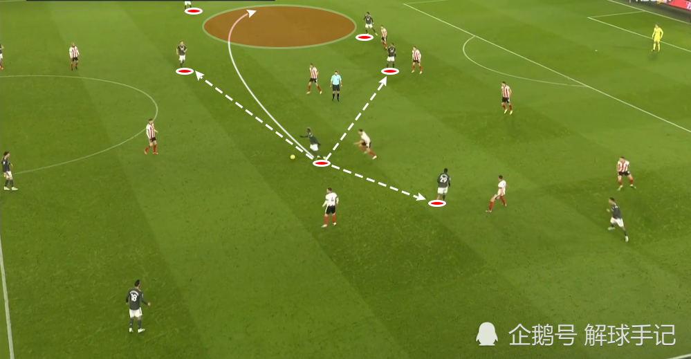  水晶宫定位球战术奏效，两记头槌击溃富勒姆防线