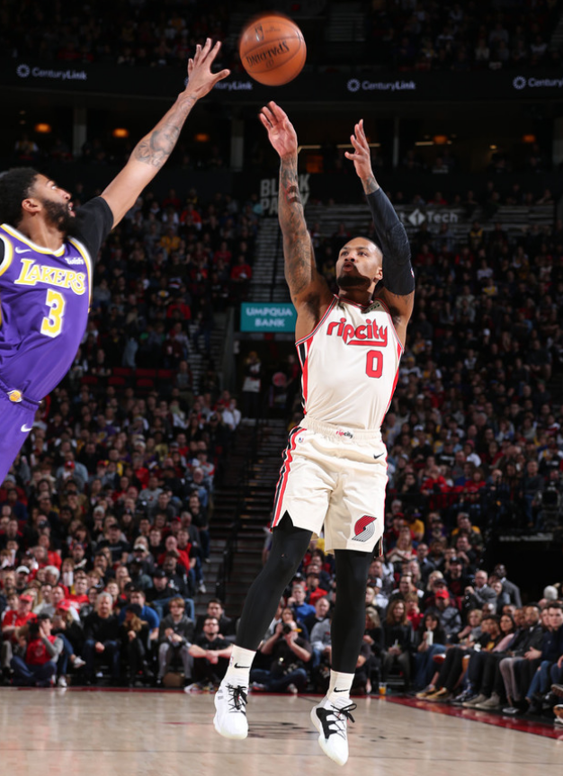  锡安复出首战贡献两双，鹈鹕击败开拓者结束连败