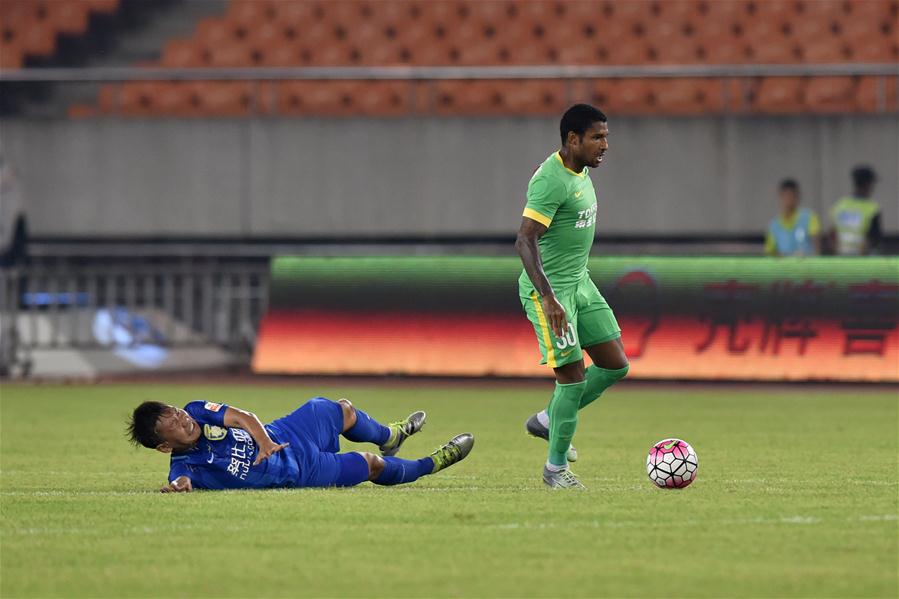  比勒菲尔德顽强斗志可嘉，绝平强敌保留保级希望